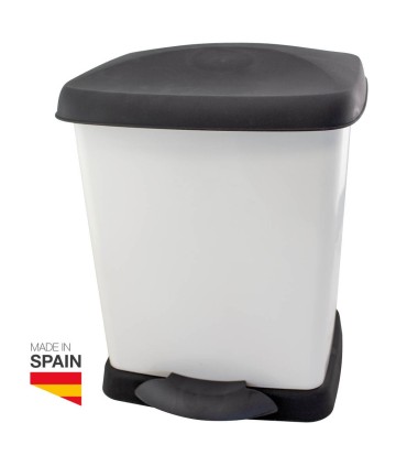 CUBO DE BASURA GSC CON PEDAL 22 LITROS - COLOR NEGRO Y BLANCO